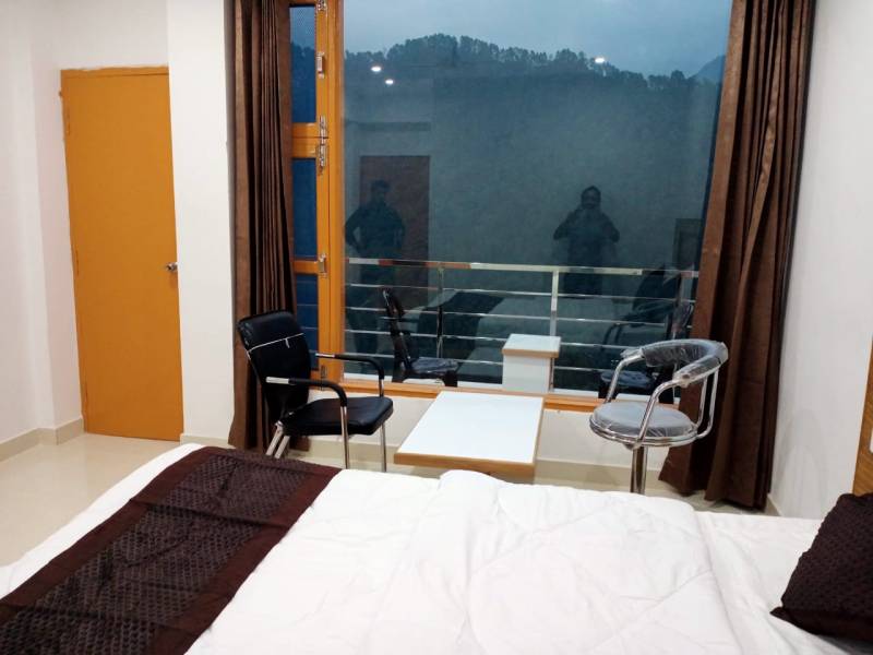 Hotel Sun Inn Phata Package