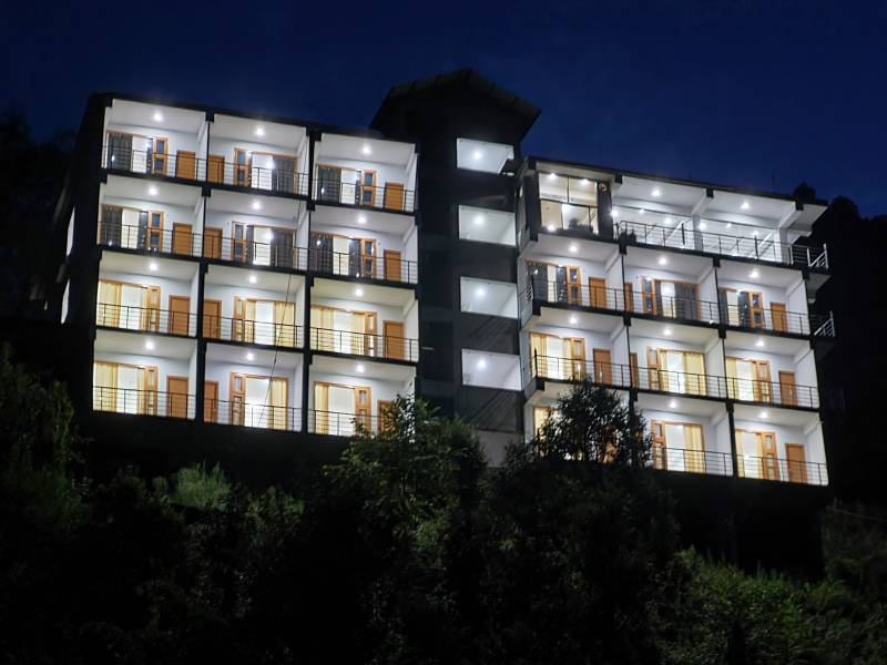 Hotel Sun Inn Phata Package