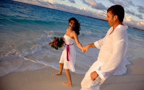 A Romantic Paradise - Luxury Honeymoon In Goa Beachside
