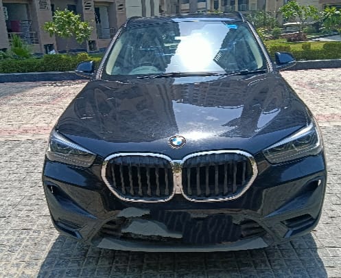 Same day tour to Taj Mahal in BMW