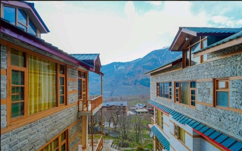 4 Days 3 nights Tour Manali Package