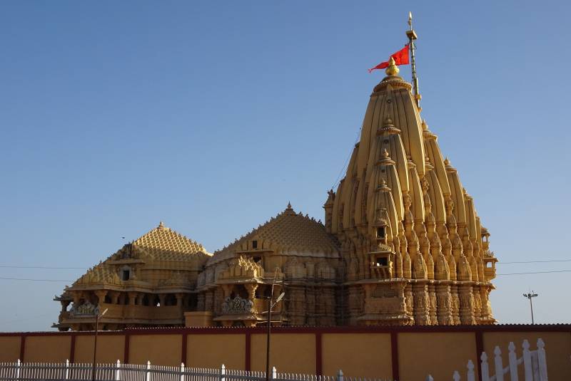 Gujarat’s Divine Jyotirlinga Darshan Tour