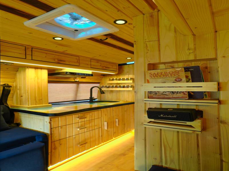 5n 6d Delhi to Bir Bling in a Campervan for 6 Adults/4 Adults + 3 Kids.