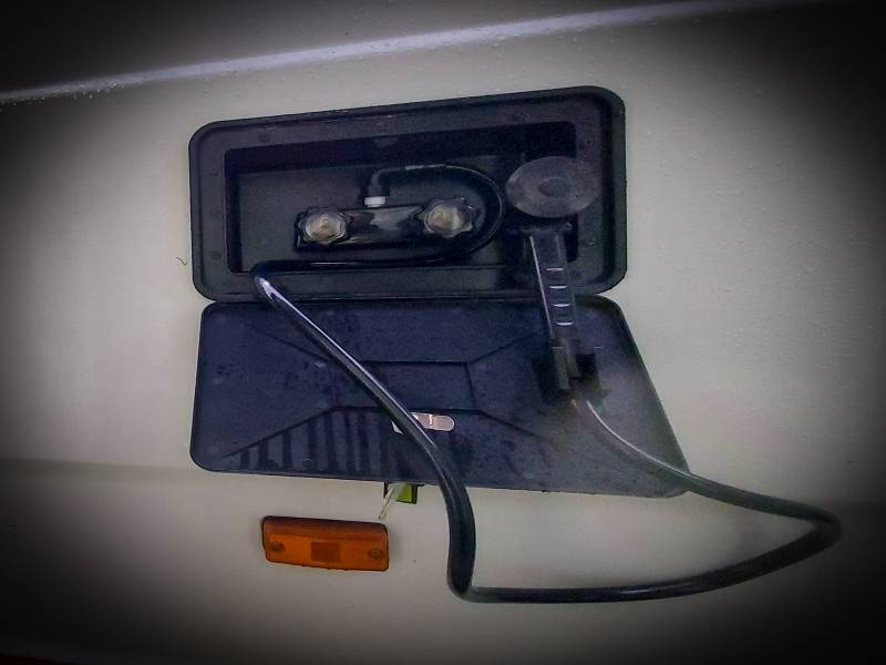 5n 6d Delhi to Bir Bling in a Campervan for 6 Adults/4 Adults + 3 Kids.