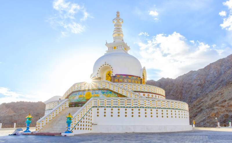5 Nights 06 Day  Ladakh Package