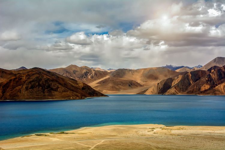 6 Nights - 7 Days Leh Ladakh - Kargil - Pangong - Nubra Tour