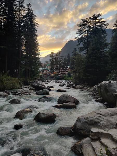 4 Nights /5 Days  Delhi - Manali Tour