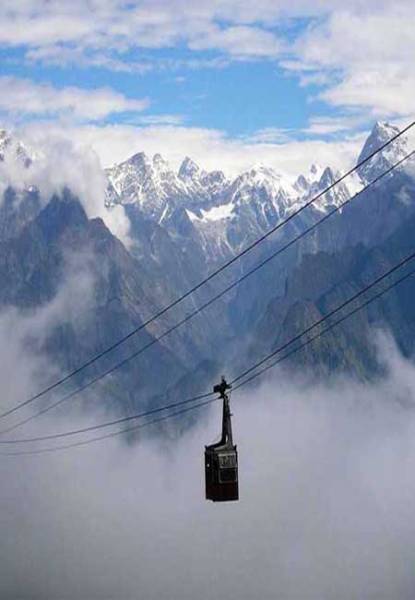 Mussoorie, Rishikesh & Auli Luxury Tour
