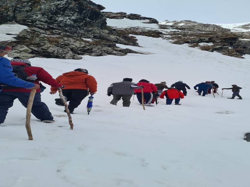 Manimahesh Kailash Yatra Trekk Package 2025