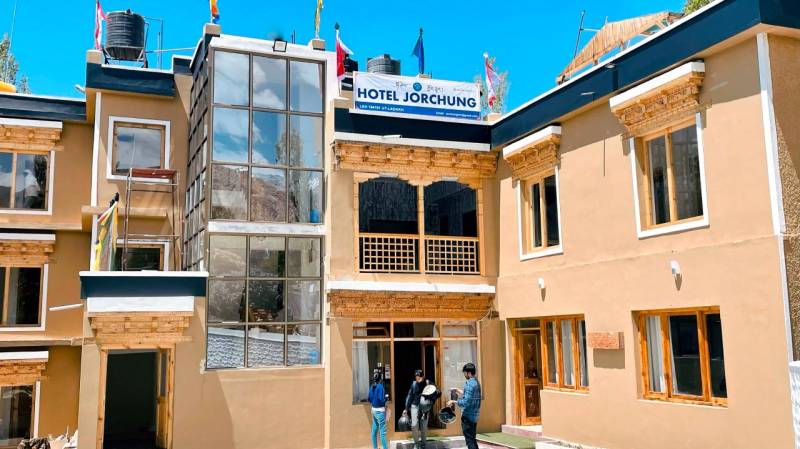 10 nights 11Days Ladakh bike ride tour