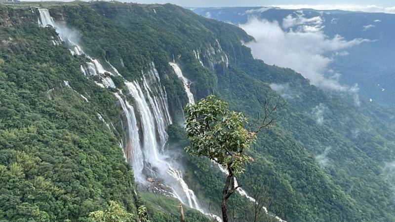 5d - 4n Memorable Meghalaya Adventure Honeymoon Package Tour Riverside Night Camp and Bonfire