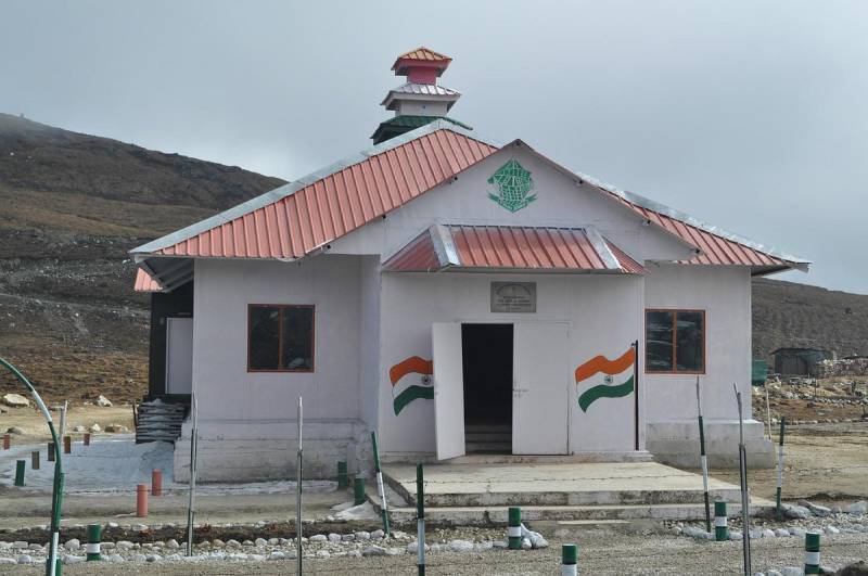 7d Tawang Traditional - Arunachal Holiday Package Exclusive Holy Water Falls - Chumig Gyatser