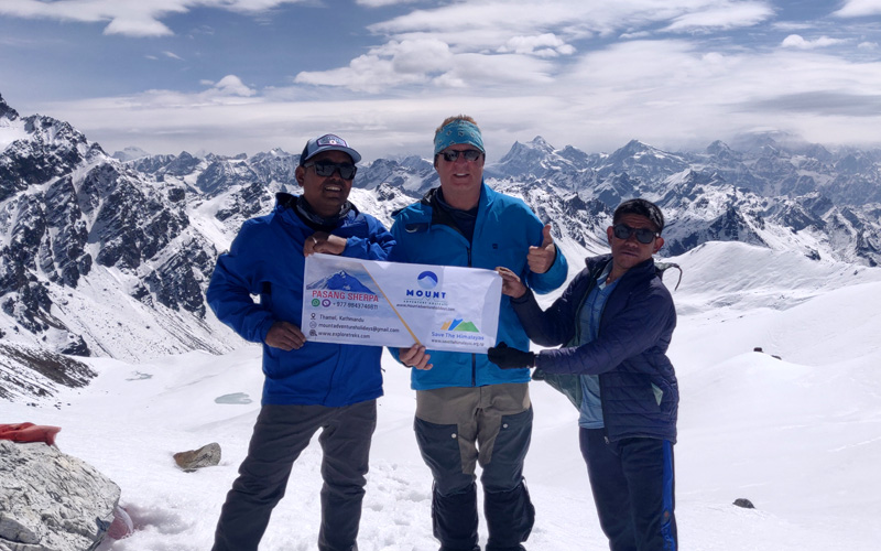 Lumba Sumba Pass Trek Tour