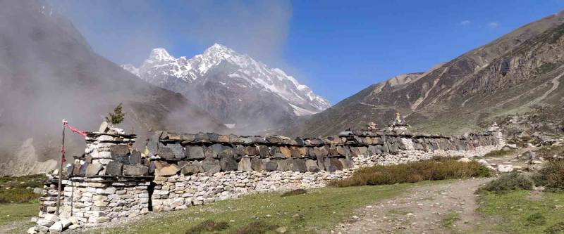 Manaslu Circuit Trek Tour
