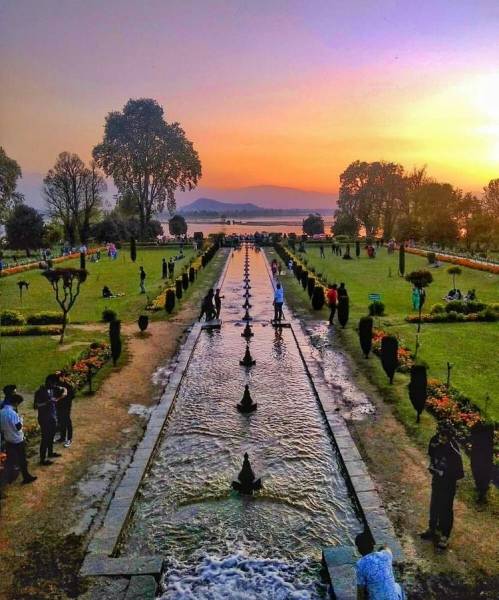 6 Nights 7 Days Tour Package in Kashmir