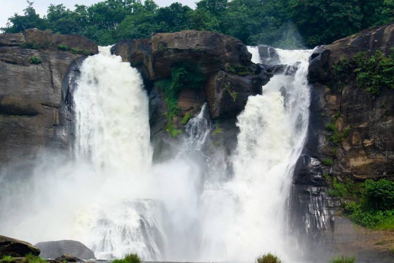 7 Nights - 8 Days Kerala Tour With Athirapally Waterfall