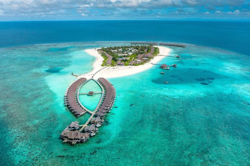 5 Nights Romantic Getaway At Brennia Kottefaru Resort - Maldives Tour Image