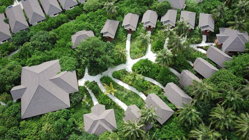 5 Nights Romantic Getaway At Brennia Kottefaru Resort - Maldives Tour