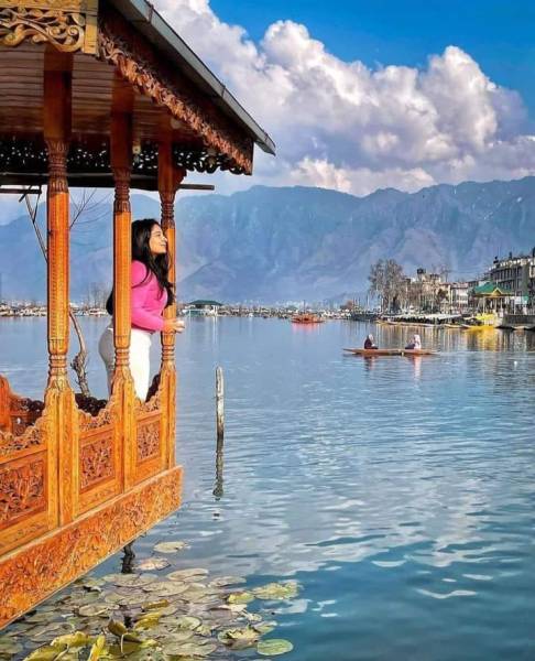 4 Nights - 5 Days Kashmir Heavenly Package