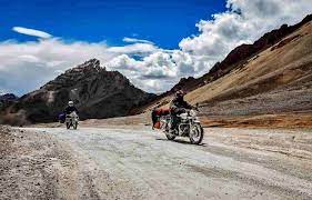 Daksum-Sinthantop-Verinag-Kokernag-Dood Pathri-Bikes Himaliyan Or Royal Enfield Classic