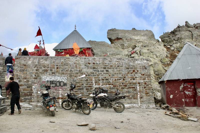 2 Days 1 Night - Dalhousie Sach Pass Motorbike Tour