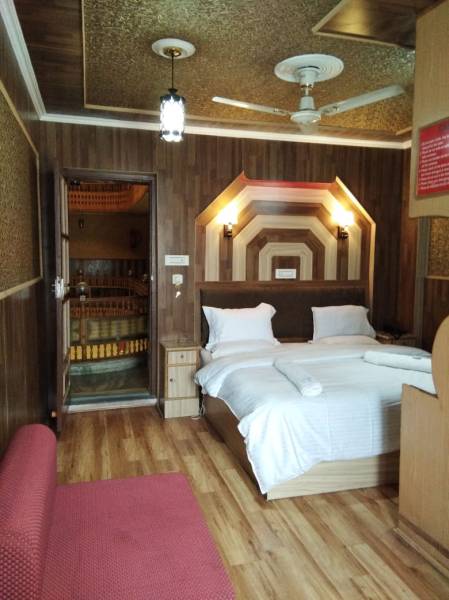 Kashmir Tour 4 Night 5 Days