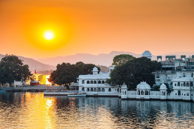 4 Nights 5 Days Udaipur Mount Abu Tour Package 2024