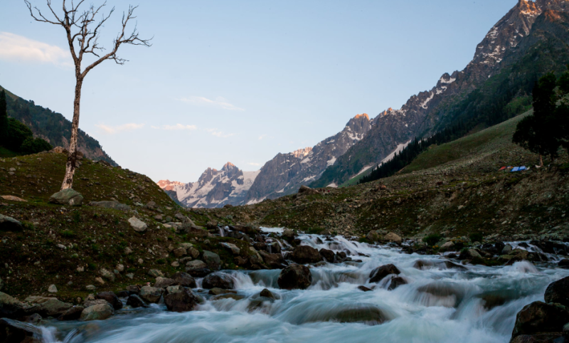 4 Nights 5 Days Tour Package To Kashmir