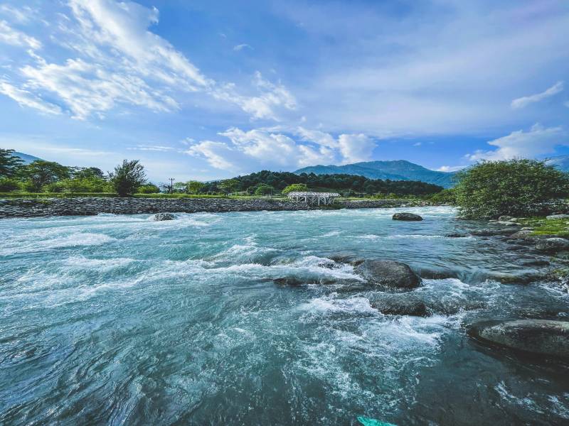 4 Nights - 5 Days Exploring The Heaven On Earth Tour