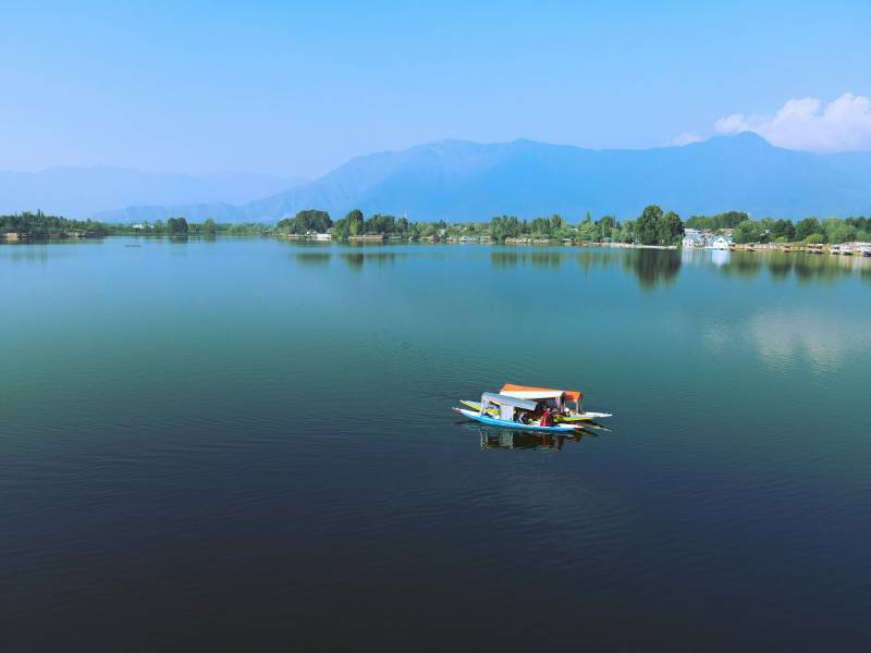 5 Nights 6 Days kashmir tour package
