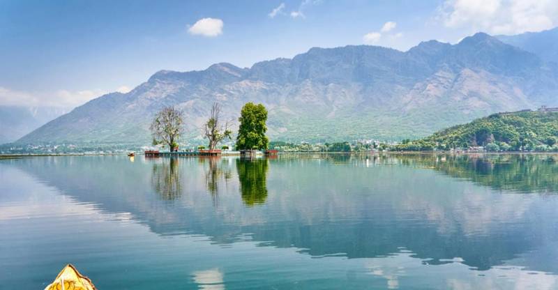 04 Nights 05 Days Kashmir Honeymoon Package