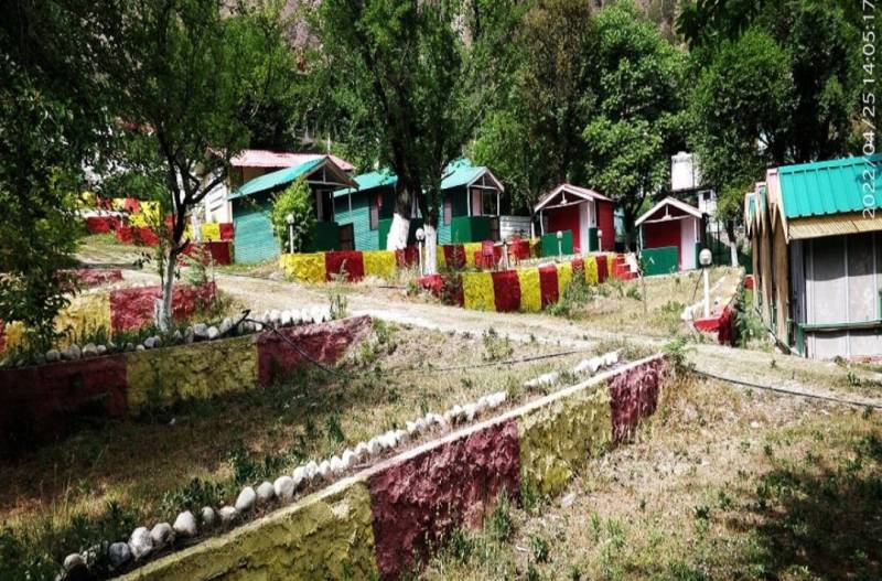 3 nights 4 days Delhi to Shaita Dhar Valley