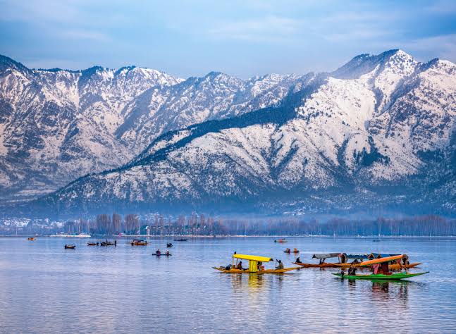 5nights and 6days Kashmir to Kashmir - Dallake - Gulmarg - Sonamarg and Pahalgam