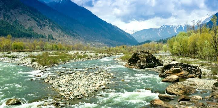 5nights and 6days Kashmir to Kashmir - Dallake - Gulmarg - Sonamarg and Pahalgam