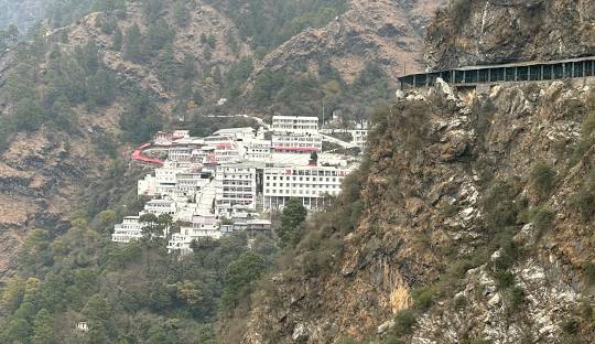 9DAYS 8NIGHTS KASHMIR TOUR PACKAGE