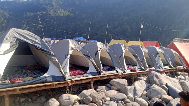 Camping at Dawki Shnongpdeng