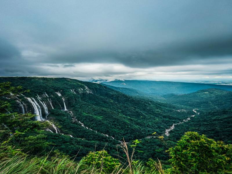 4 Days/3 Nights Adventurous Meghalaya Tour