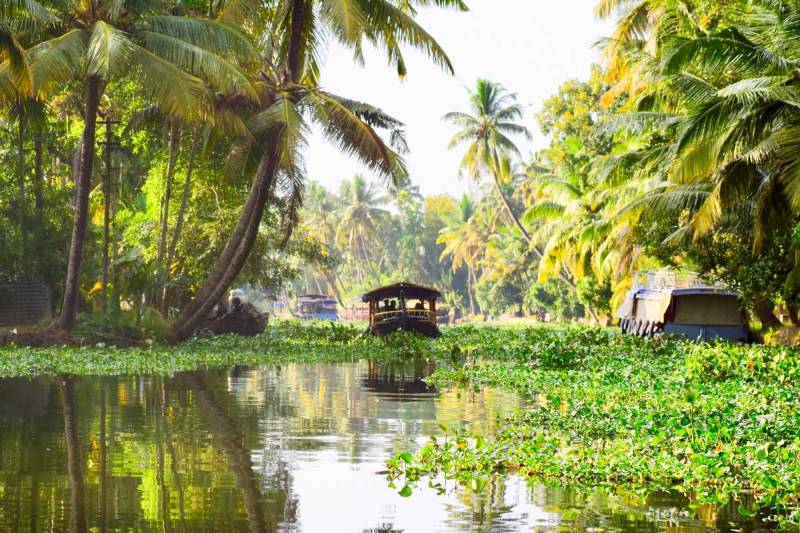 4 Day Alleppey - Varkala Tour Package