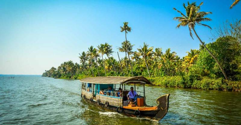 3 Night Thekkady - Kumarakom Tour Package