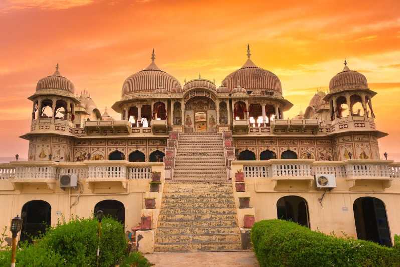 2 Night - 3 Days Jaipur - Mandawa Tour Package