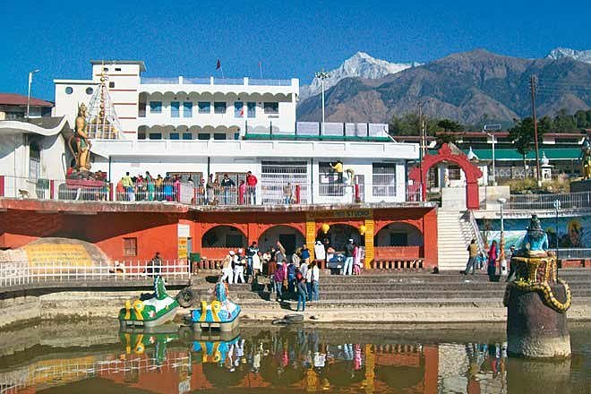 2 Night 3 Days 5 Devi Dashan Tour Package from Una