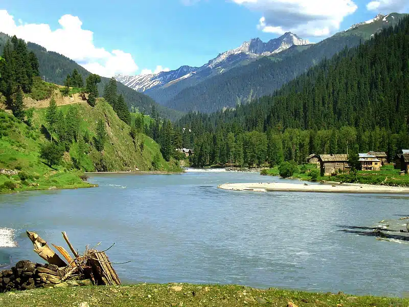 Explore Gurez With Srinagar Sightseeing