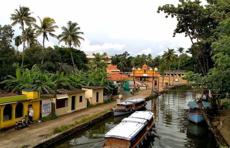 Kumarakom Tour Package 2 Night - 3 Days