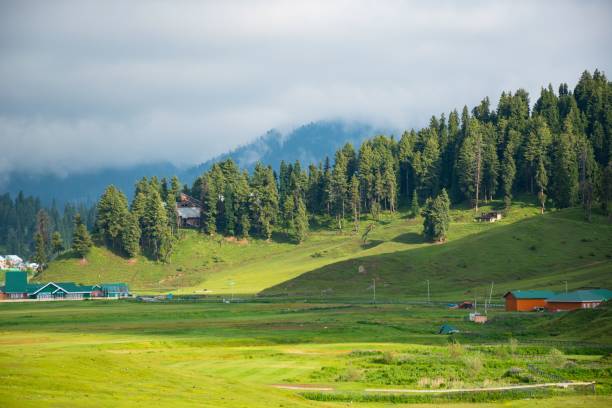 Kashmir Tour Cheapest Packages 4 Night 5 Days