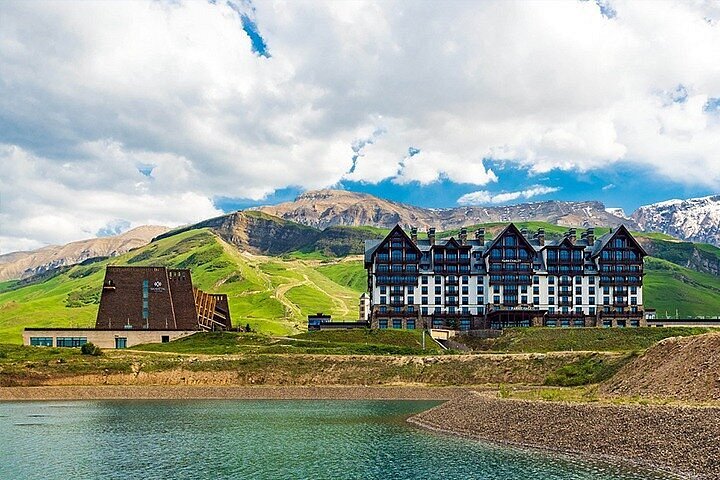 5 Nights 6 Days Azerbaijan - Baku Tour