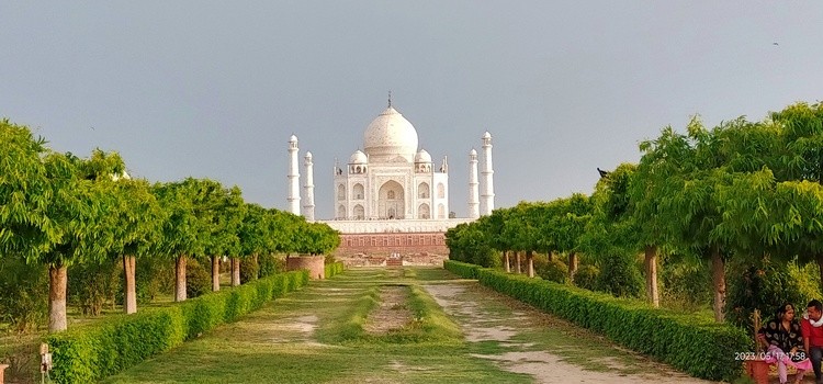Same Day Taj Mahal & Agra Fort Tour By Car From Delhi