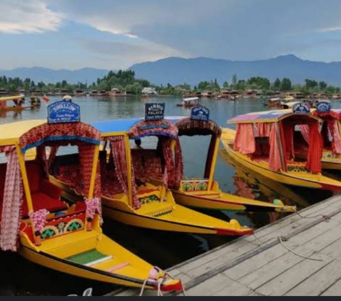 3 Night 4 Days Kashmir Trip