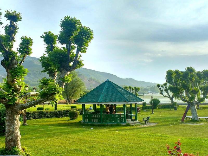 4 Nights And 5 Days  Srinagar to Srinagar