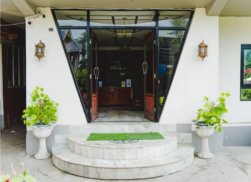 4 Nights And 5 Days  Srinagar to Srinagar