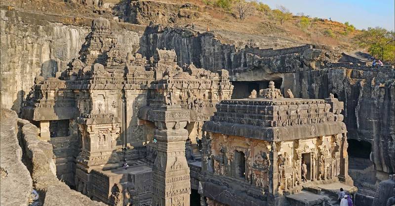 Ellora Caves - Ajanta Caves - Aurangabad 2 Night - 3 Days Tour Image